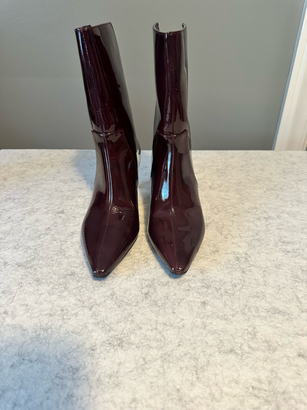 Vince Camuto Quindele Glossy Pointed-Toe Mid-Calf Booties in Burgundy - Size 5